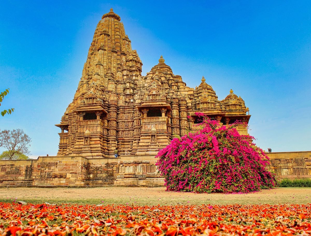 10N/11D Khajuraho, Panna, Bandhavgarh, Kanha, Pench & Jabalpur - Exhaustive 4-National Park MP Safari